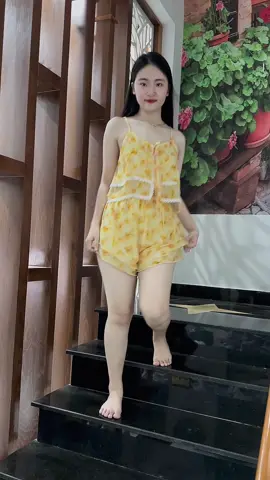 Bộ ngủ voan tơ 2 dây nhẹ nhàng nữ tính #doboxinh #tiktoklive #dobomacnha #xuhuong #myoutfit 