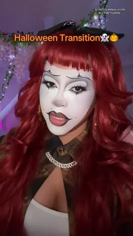 Literally my favorite season 😭🧡🖤🙌🏽🎃👻🕷️🕸️ #halloween #halloween2025 #halloweentransition #tiktoktransitions #transition #beforeandafter #beforeafter #halloweenmakeup #clownmakeup #fyp 