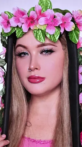 Day 3, It’s October 3rd 🤭 #meangirls #makeup #halloween #fyp 