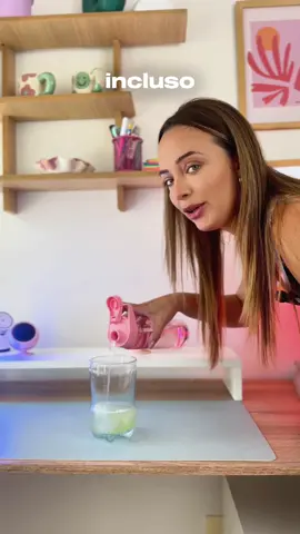 🤖 Con IA podés crear escenarios, cambiar objetos, hacer movimientos de cámara y mucho más. ¿Querés aprender a hacerlo? 💬 visitá el link en mi perfil. Te enseño técnicas profesionales para crear contenido en imagen, video, texto y audio. Un curso práctico, con soporte, certificado y garantía de 10 días 🎓