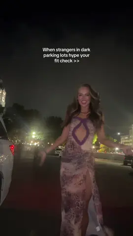 Stranger danger? Never heard of her 💁‍♀️