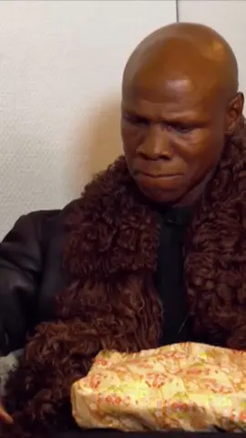 “Is this wisdom… or madness? You decide.🤔 #chriseubank #boxing🥊 #boxingtok #eubank #tntl 