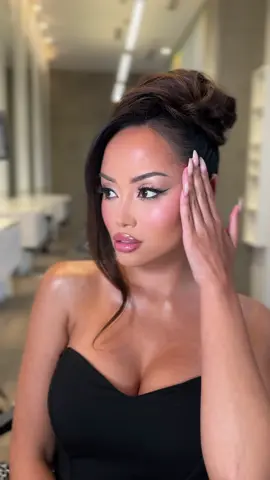 LIKE SUGAR IN MY TOUNGEE  #fyp #viral #dance #trend #sugarnmytongue 