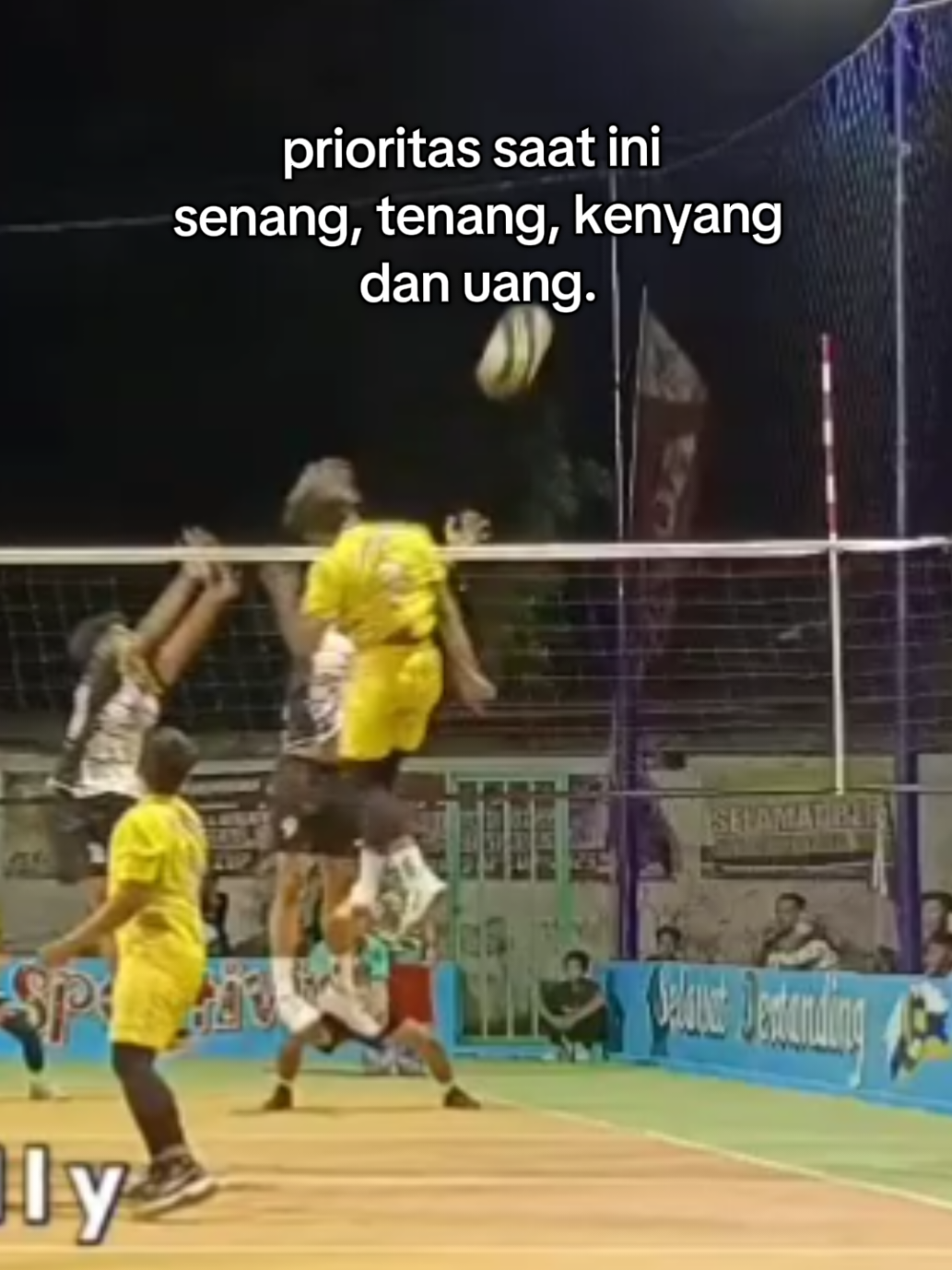 Dingin mas🥶😅, Slide terakhir bonus, Bocah terbang🦅🦅 @novalll.ar #vollyindonesia #vollytarkam🏐🏐 #fypシ゚viral #xyzbca 