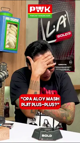 diumur segini, opa aloy masih suka pijit plus2