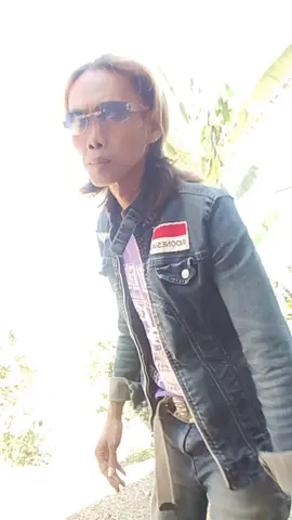 membalas#OM BAYU dermaga biru maaf sekedar hiburan😃🤭🙏