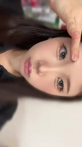 8ヶ月前に埋没したけど幅狭くなってる泣これもう奥2重じゃん‼️#おすすめ #fpy #メイク ##二重 #埋没 