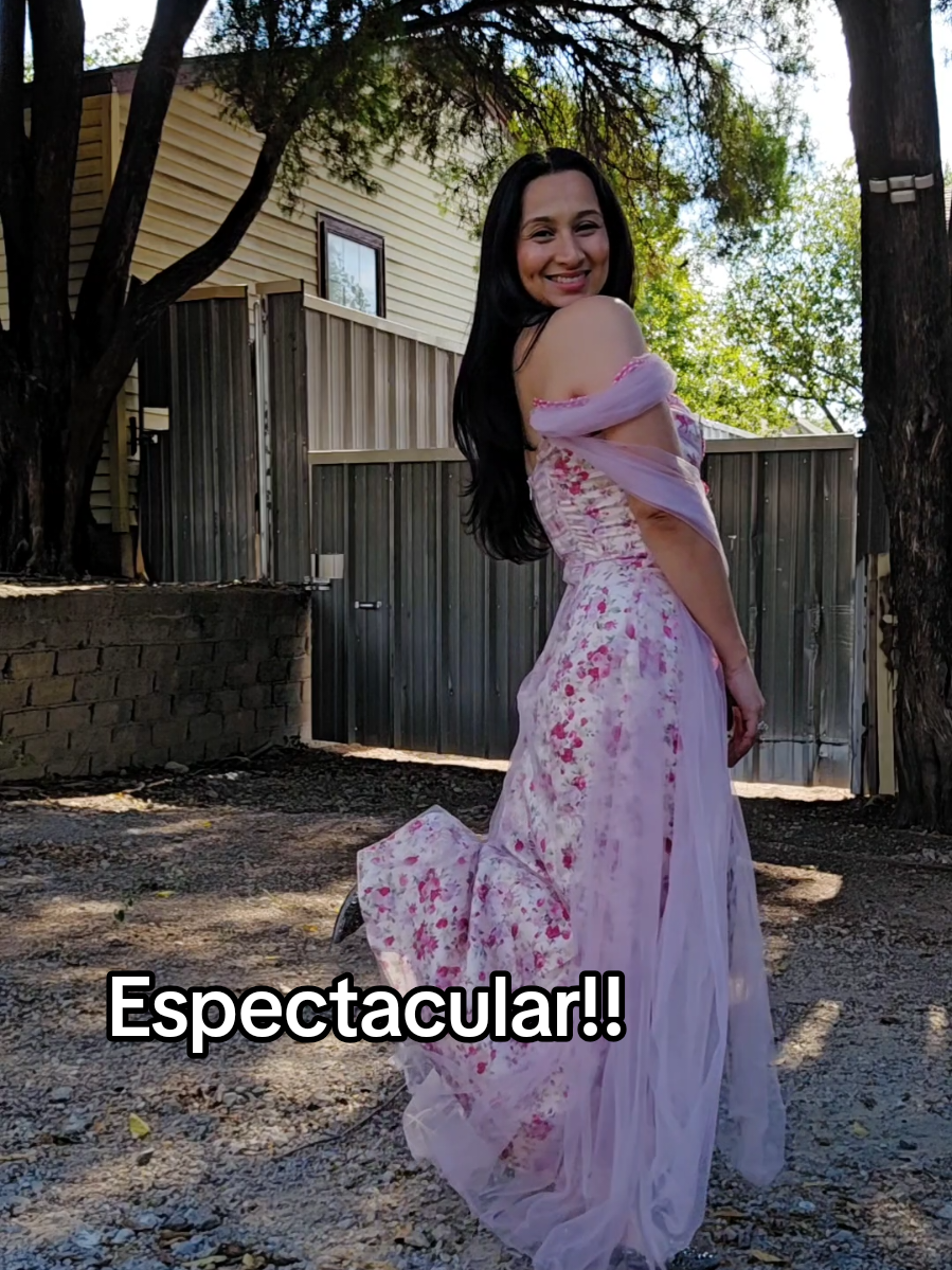 Que hermosoooo!! #luminavenus #vestidos #princesa #princess #princessdress  @LuminaVenus 