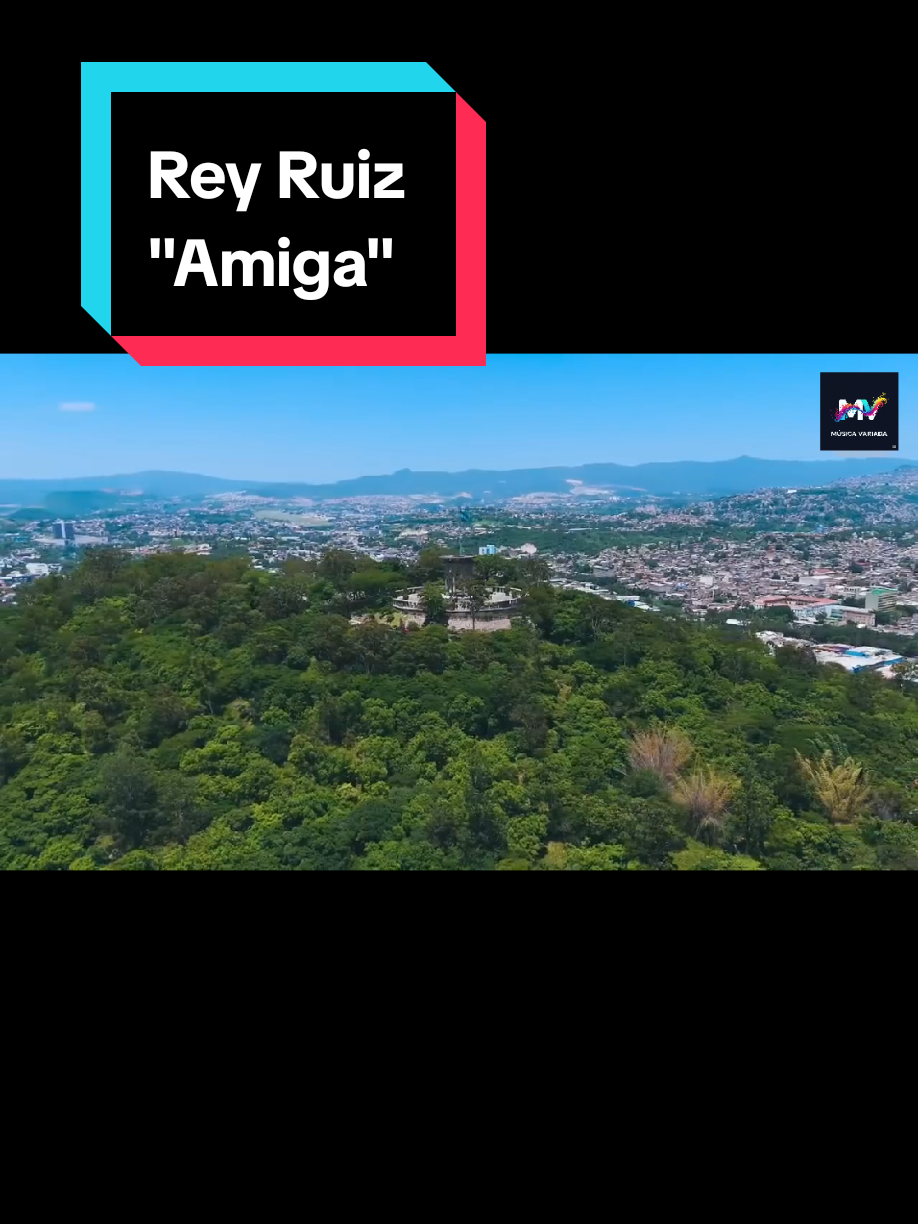Rey Ruiz 