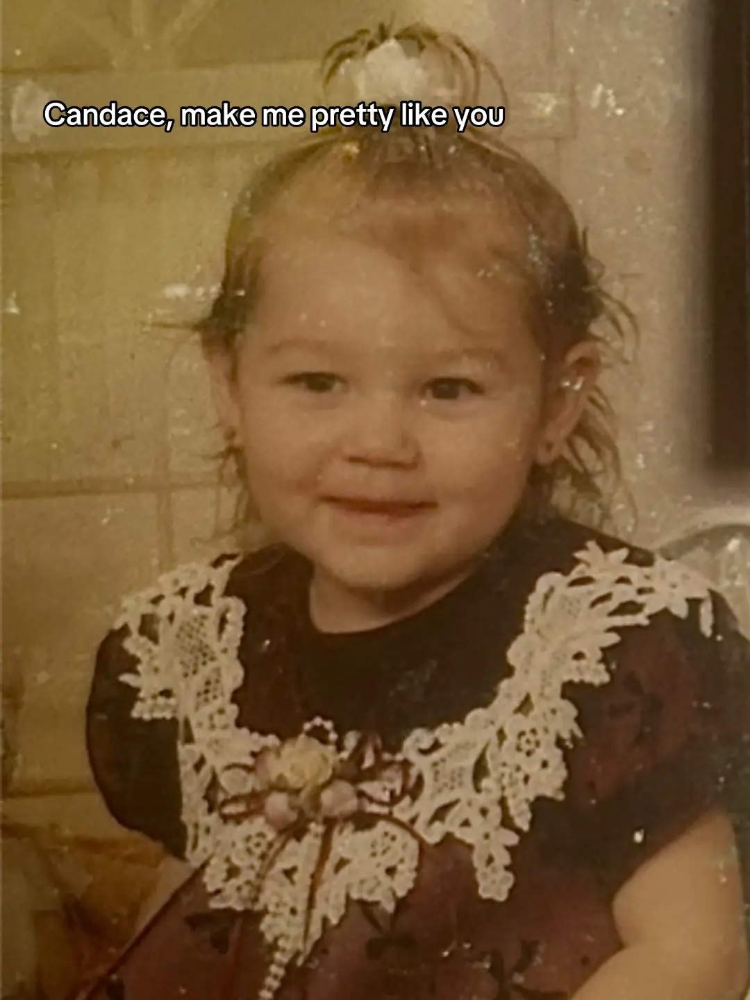 I’d be a millionaire if I had a dollar everytime someone commented “you look like Madelyn cline” or “has anyone told you that you look like the girl from outer banks”. 