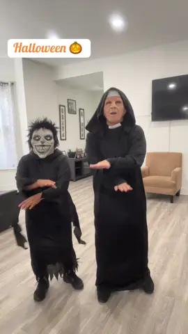 Halloween 🎃 #halloween #baile #humor #humortiktok #disfraz 