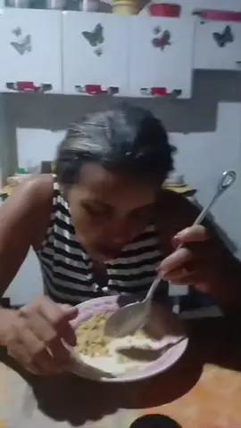 Colher bem miudinha 😂🤣