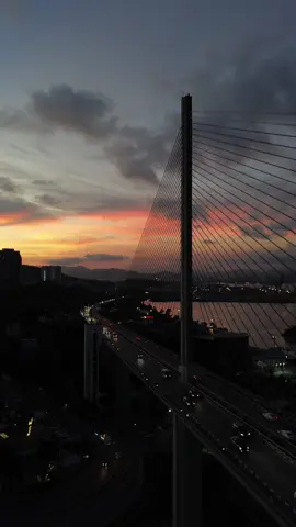 “Người ta bảo vết thương nào rồi cũng sẽ lành… nhưng đâu ai nói với tôi, có những nỗi đau chẳng bao giờ quên được, chỉ biết sống cùng nó đến hết đời.”#CheckinHaLong #QuangNinh #HaLong #xuhuong #bão 