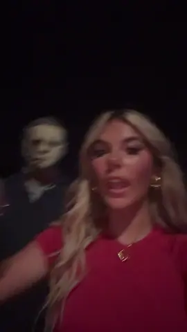 yes i’m crying after going through a haunted house don’t judge 