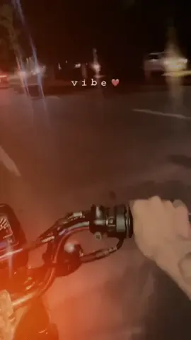 *لاحاصل ہی صحیح محبوب تو ہے نا 🫠❤️‍🩹*
