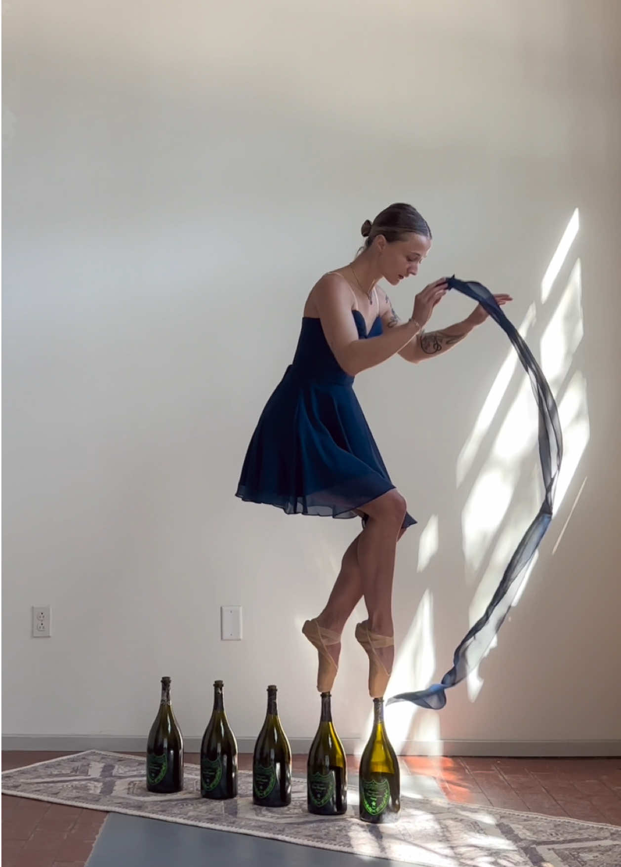Just felt pretty 💙 #ballet #pointe #enpointebottlewalking #enpointe #ballerina 