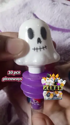 30 pcs Halloween Trick or Treats Toys and Sugar  rush Candies #halloweentricktreatstoys  #holloweentoys  #birthdaygiveaways  #holloweengiveaways 