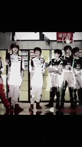 Ôii sao mà t mê bức ảnh này quá, trông nó cứ , tuyệt vờii lm saoo á!!!😙#truongquenguyen #trandichhang #nguyenhang #yuanheng #tfgiatoc 