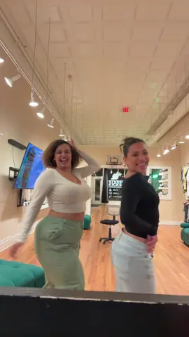 @Kearstyn Martinez my girllll!!! #october3rd #meangirls #viral  