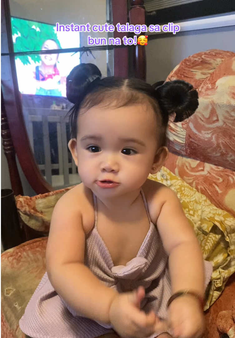 Instant cute talaga sa hair bun na to!🥰 #hairbun #hairclipforbaby #babyhairclip #bunclip #hairclips 