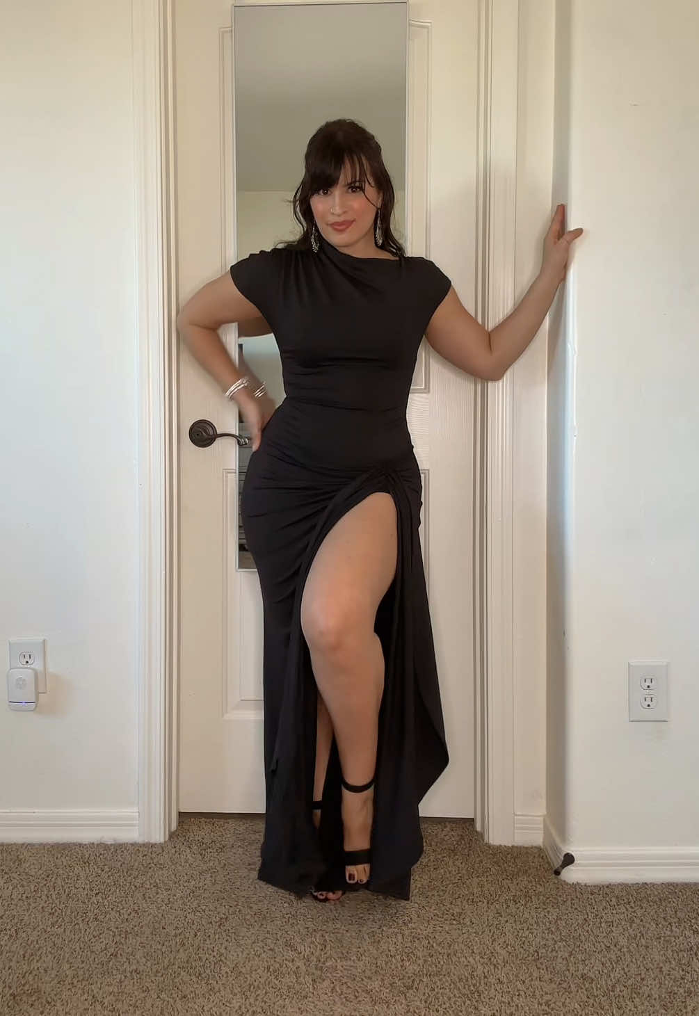 Elegance + comfort at a reasonable price, LOVING this one 😏🔥 #bodycondress #modestdress #weddingguestdress  