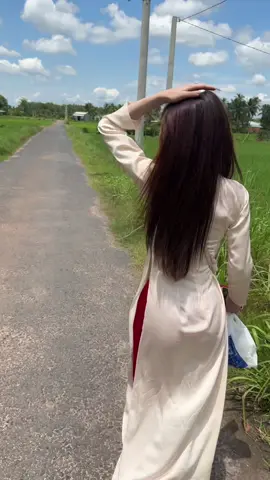 Nhìn là biết quê ở đâu liền phải hem 🤣