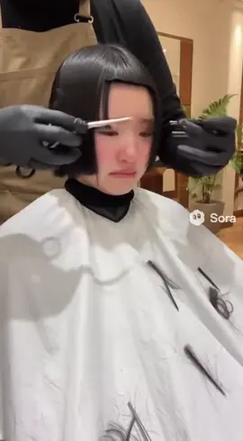 【悲報】女子高生が美容室で衝撃の展開に... 切りすぎでは？  | Japanese Girl forced crying #Shorts #断髪＃号泣 #haircut