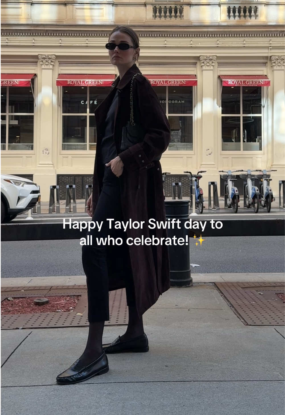 fate of ophelia is my fave, what’s yours? #taylorswift #thelifeofashowgirl 