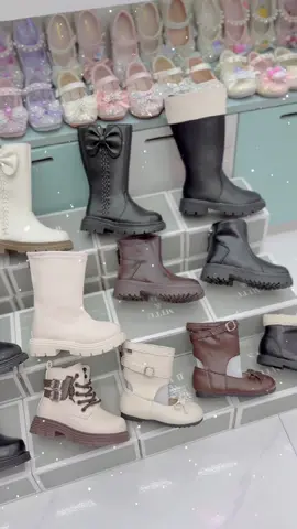 Đầu mùa sương sương về 10 mẫu thôi đã nè #kibokids #giaytreem #botchobe 