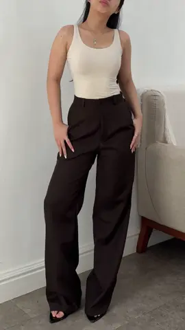 oliver pants warna baruu 🥹😍😝🫵🏻 #OOTD #outfitideas #brownoutfits 