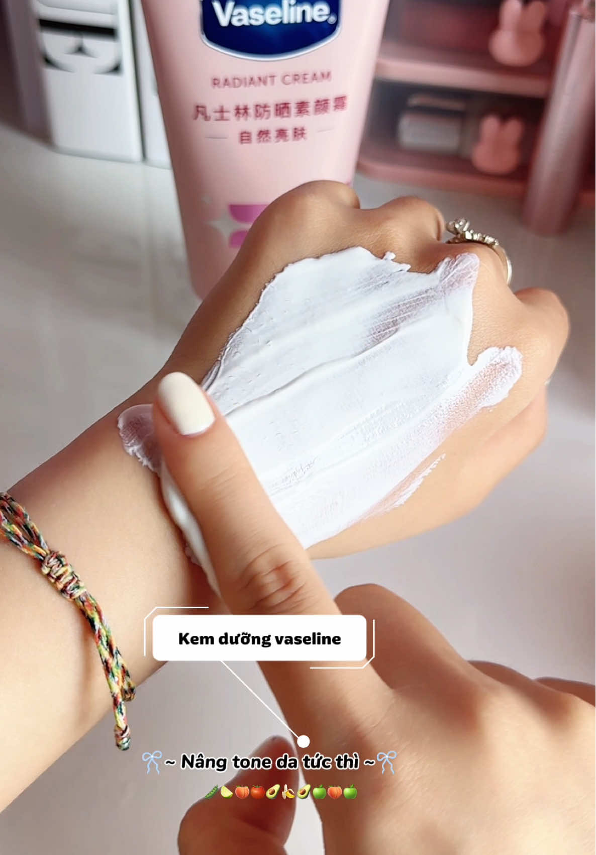 Deal mua 1 tặng 1 đang chờ mấy bà #Vaseline #VaselineVelvet #hoptaccungunilever #duongthe #VaselineRadiant 