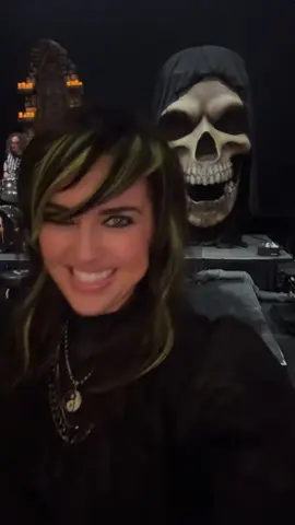 Me and Larry have a romance 🖤 #oct3rd #meangirls #halloween #fallseason #fall 