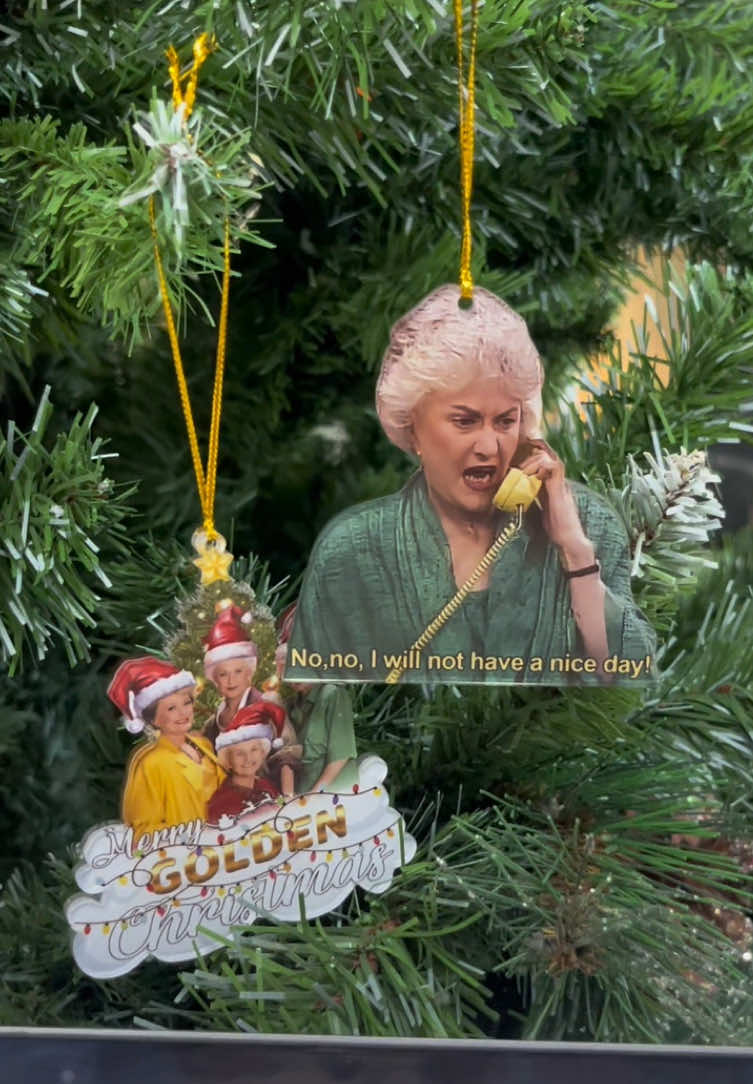 The golden girls ornaments #ornament #dorothyzbornak #christmas #thegoldengirls #sitcom 