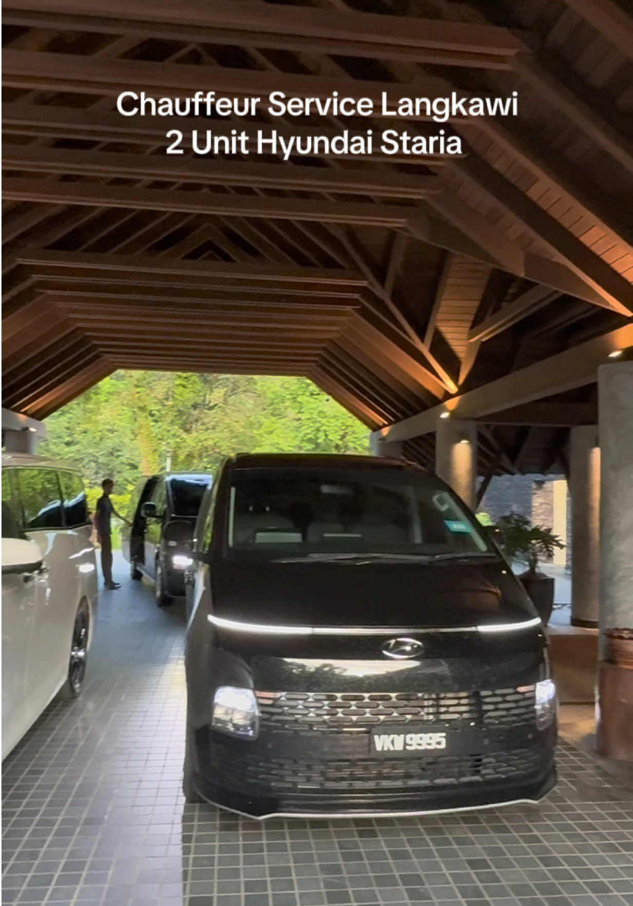 Terima kasih VIP group OBYU dari sarawak ambil servis chauffeur 2day bersama kami di NEE NEE - 013 797 3032 #fyp #pakejpercutianlangkawi #langkawi #driverlangkawi #chauffeurservicelangkawi 