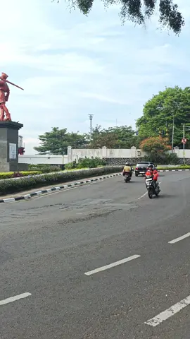 telah aku coba melupakan segalanya..  #laguviraltiktok #fyp #bandung #bandungpisan #viaductbandung 