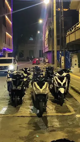 @sokimex250 @gembong0207 @Aditttt @ＶＡＲＭＯＹ @liooo @✨V A M I H✨ @varhen_0 @rebecca_reborn_   #variokzr #variomodifikasi #vario125 #maiden #kzr125old 