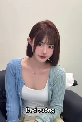 🌱 Từ tóc dài nhàm chán → Bob vuông sang chảnh! Đảm bảo bạn sẽ: ✔ Trẻ hơn vài tuổi. ✔ Tự tin hơn gấp đôi. 👉 Chị em đã thử kiểu tóc này ? Comment “LINH NGÔ” ngay nào 😇 #hairstyle #bodvuong #tocdepcailay #tocdepmoingay #thanhbackinh 