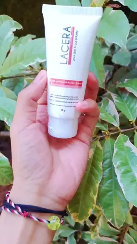 Recomend banget yak buat leher ketiak lipatan lainnya yang susah putih🫰🏻 #lacera #pencerahlipatan #lacerabodycare #fypage #fypppppppppppppppppppppp 