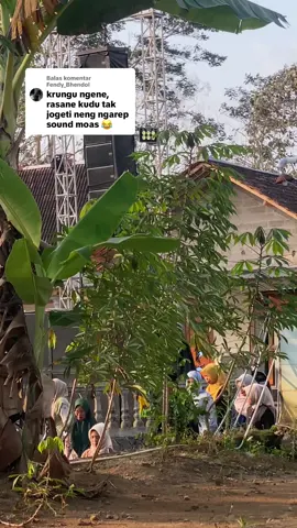 Membalas @Fendy_Bhendol ncen tenan muasss#soundsytemsoloraya #soundviral #margomulyo 