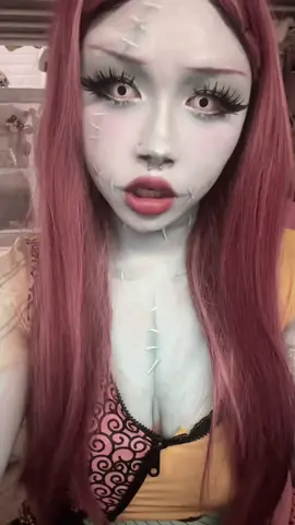 Idk who to cosplay for Halloween 🤧 #halloween #nightmarebeforechristmas #sally 