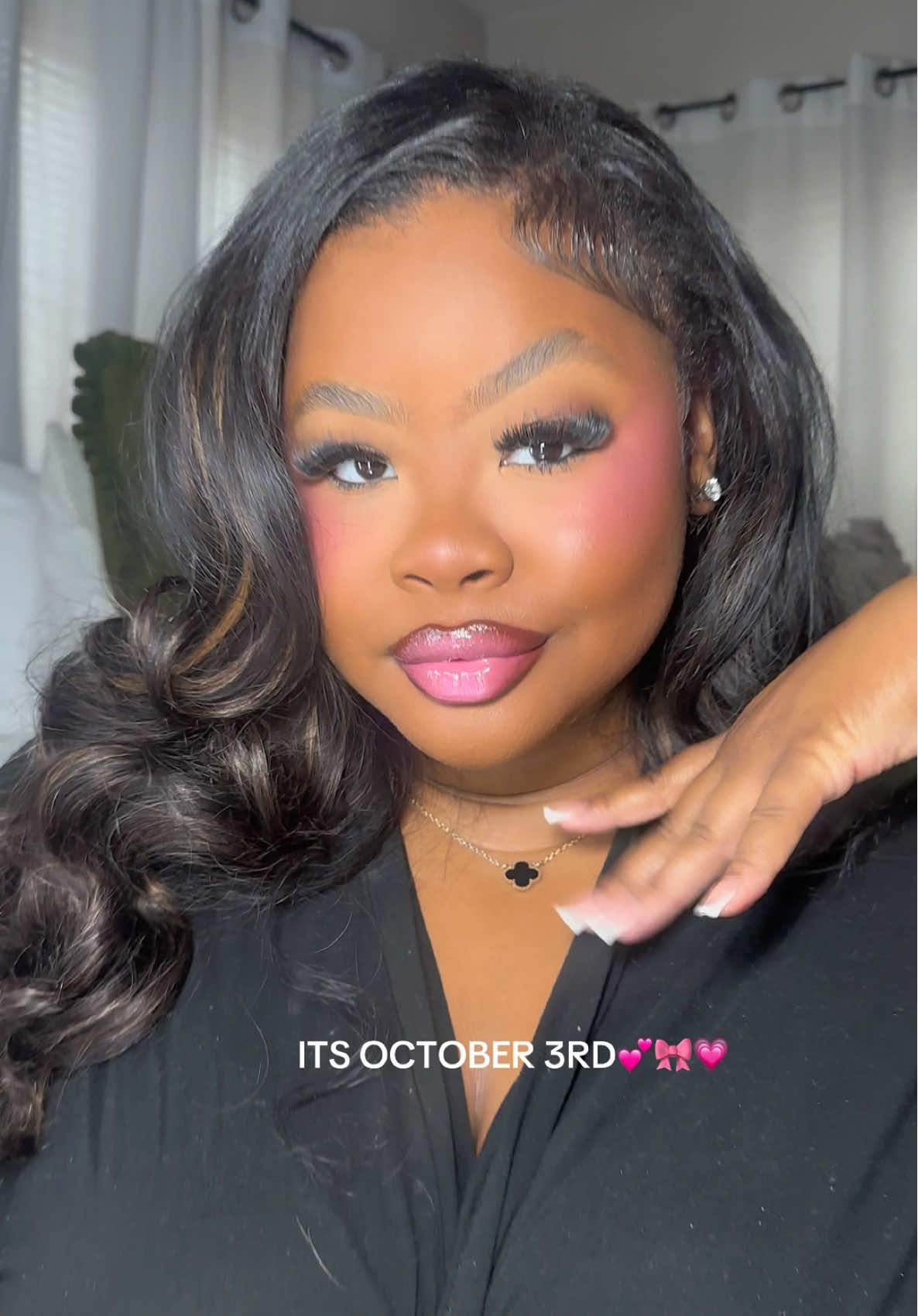 ITS OCTOBER 3rd💕💗🎀🫦#fyp #itsoctober3rd #lipcombo #pinklipgloss 