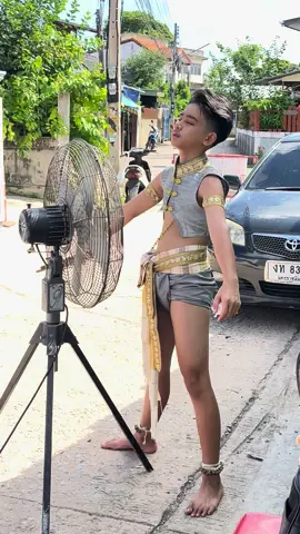 ฮ้อนหลายย….ยยย #วงโปงลางหลานย่าโม #หนุ่ยหมากกับแก๊บ #ฟีดดดシ #tiktok #น้องหนุ่ย