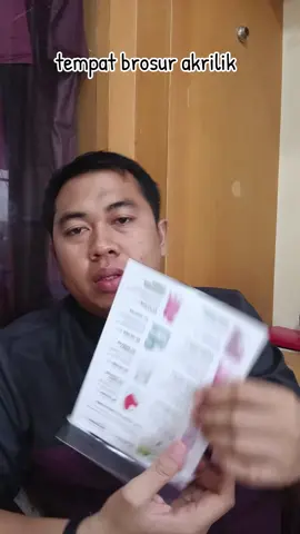 Tampilan toko lebih rapi sejak pakai akrilik brosur ini #akrilik #akrilikbrosur 