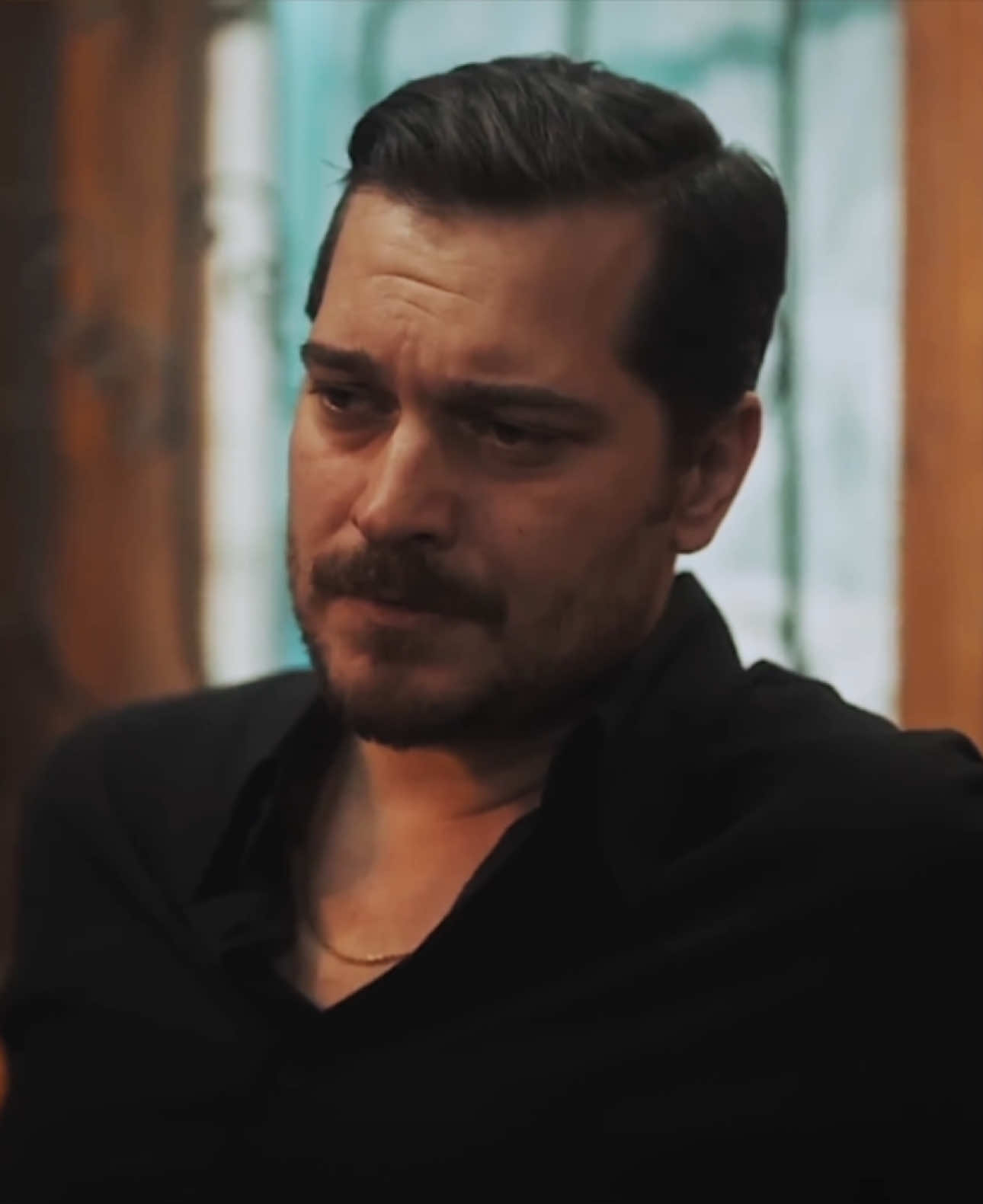 ❤️‍🩹 𝐄𝐬̧𝐫𝐞𝐟 اشرف صار يتمنى ينسى رويا عشان نيسان🥺  #eşref. #eşrefrüya   #eşsan - #çağatayulusoy - #demetözdemir 🌿