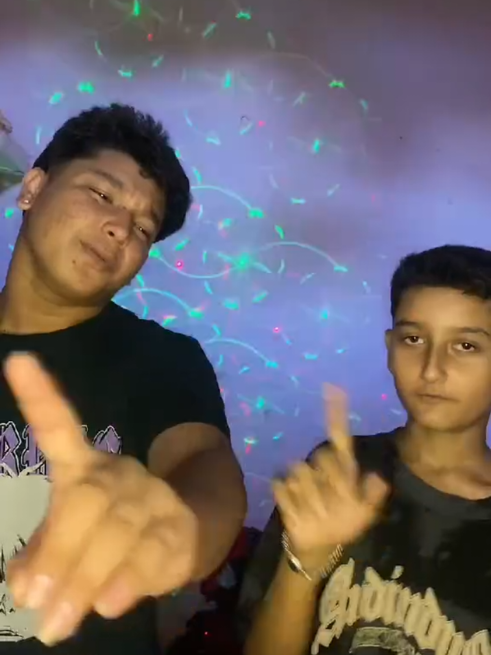 @Buddy Boy 