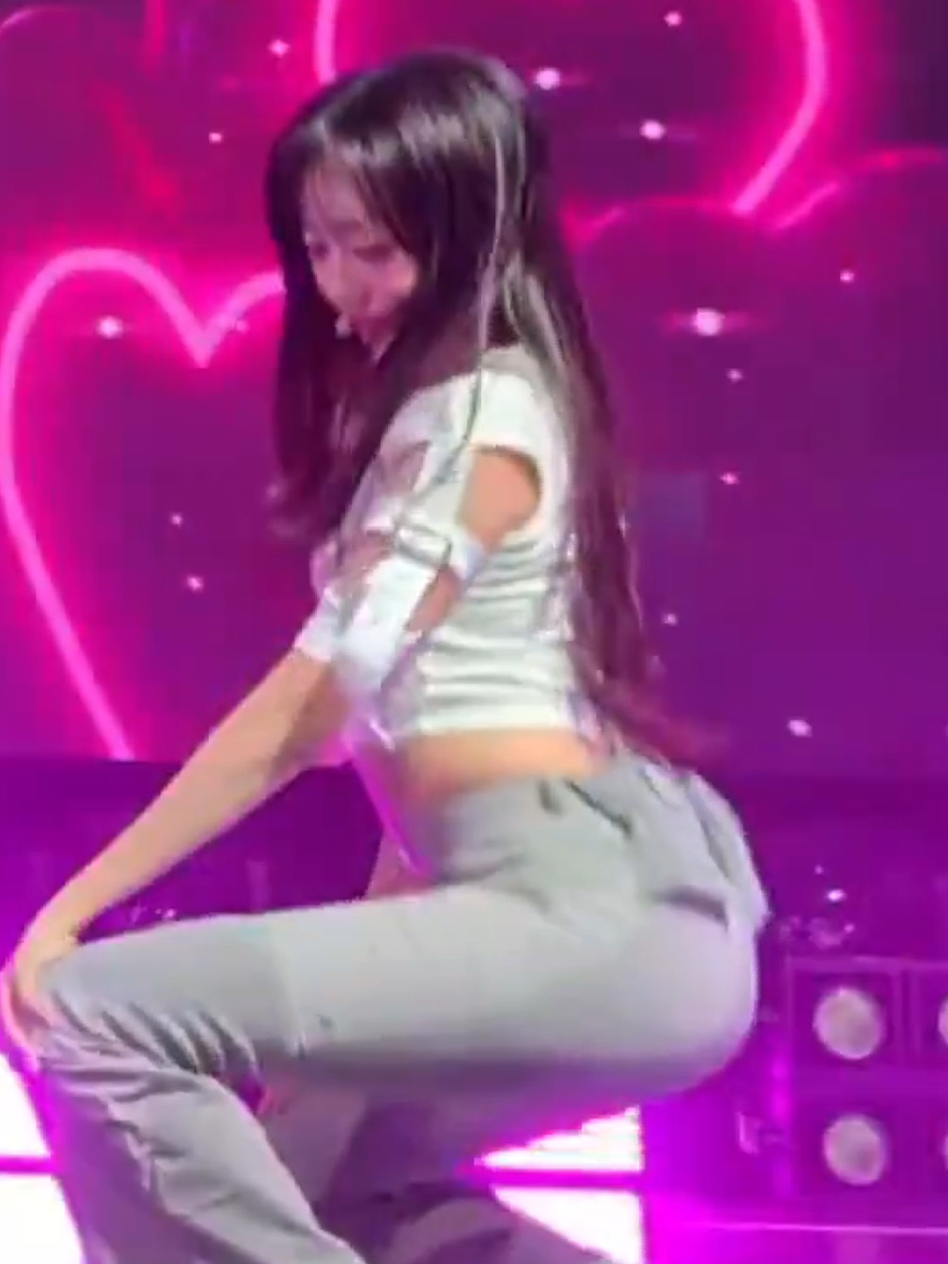 Park Shion #tripleS #트리플에스 #parkshion #shiontriples #triplesfancam 