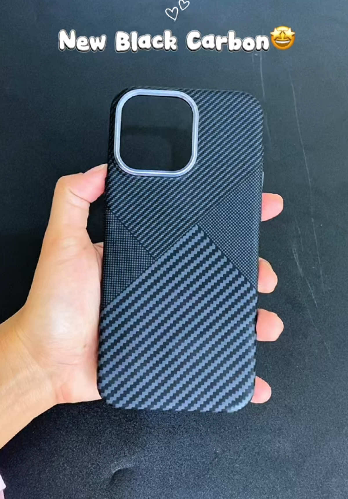 black carbon terbaru classy & elegan🤩📱 #caseiphone #casinghp #rekomendasicase #casekeren #carbonfiber 