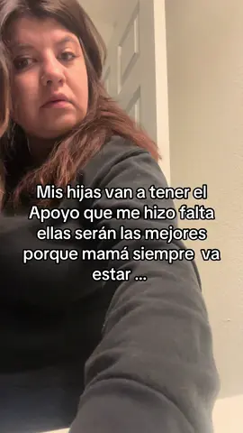 Aunque aveces ni me quiero levantar pero soy fuerte y con verlas crecer y reír me hago fuerte #maternidad #fuerza #amorpropio #mamagirl 