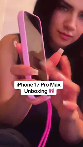 Regalito #cristypena #unboxing #apple #beats #iphone17promax @apple @BEATS 