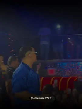 No Llores Más (remix)' de Nicky Jam La canción 'No Llores Más (remix)', interpretada por Nicky Jam junto a J Alvarez, Ñejo y Valentino, es un llamado a la esperanza y al amor sincero en un mundo donde las relaciones superficiales son comunes. @J  A L V A R E Z @Valentino @Nicky Jam #nolloresmas #jalvarez #nickyjam #sebasmusictop #indirectas 
